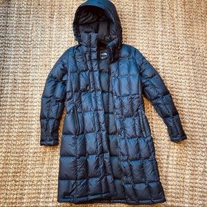 The North Face Metropolis Down Parka Puffer Coat - Medium